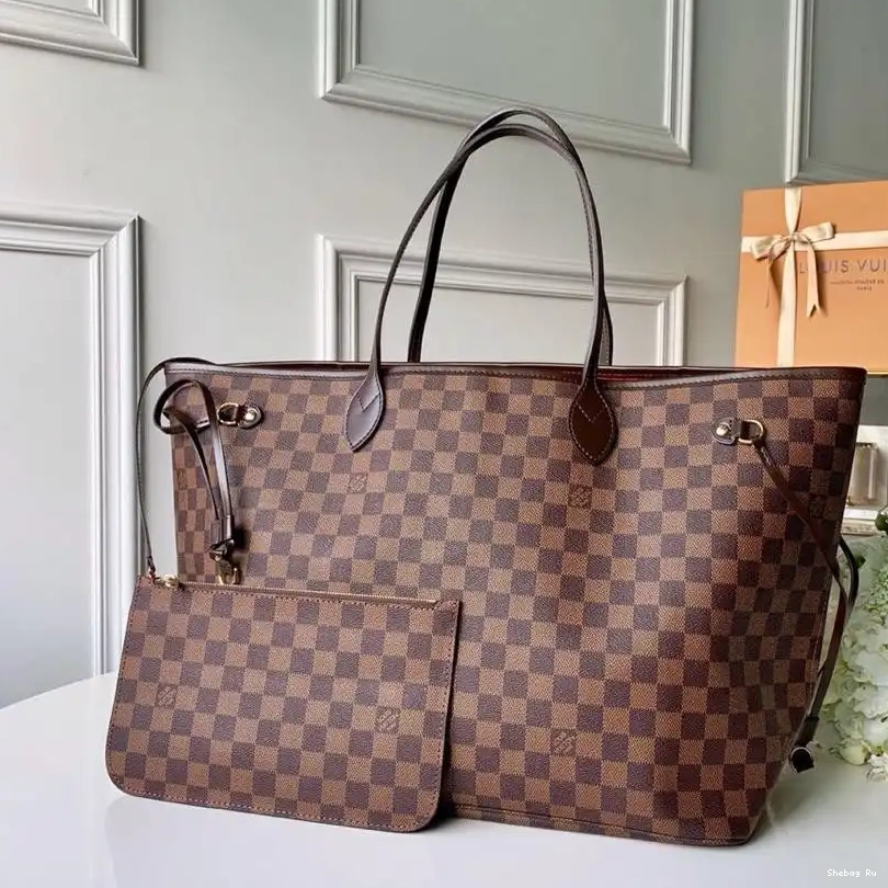 GM NEVERFULL Louis Vuitton 0623